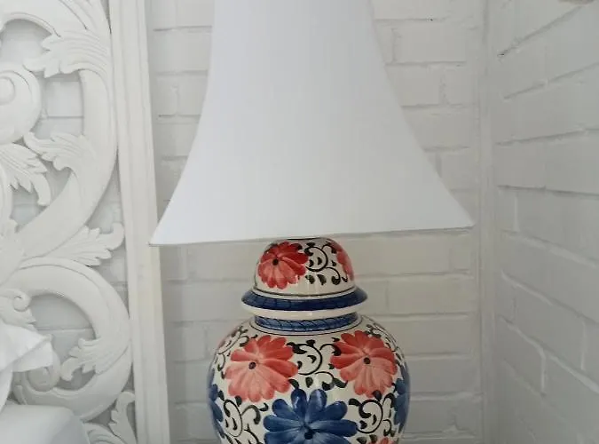 Piramida's White Villa's Bali تْشانغو