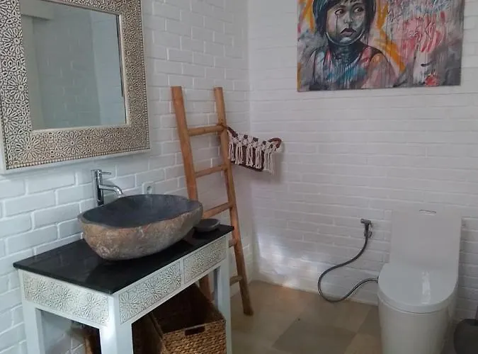 بيت ضيافة Piramida's White Villa's Bali 4*