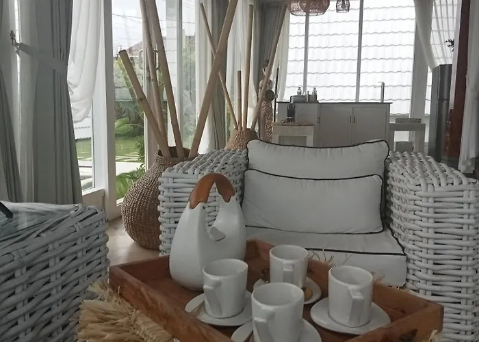 بيت ضيافة Piramida's White Villa's Bali تْشانغو