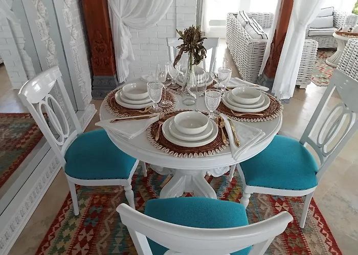 بيت ضيافة Piramida's White Villa's Bali 4*