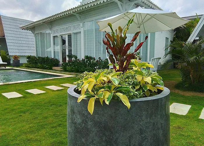 Piramida's White Villa's Bali 4* تْشانغو